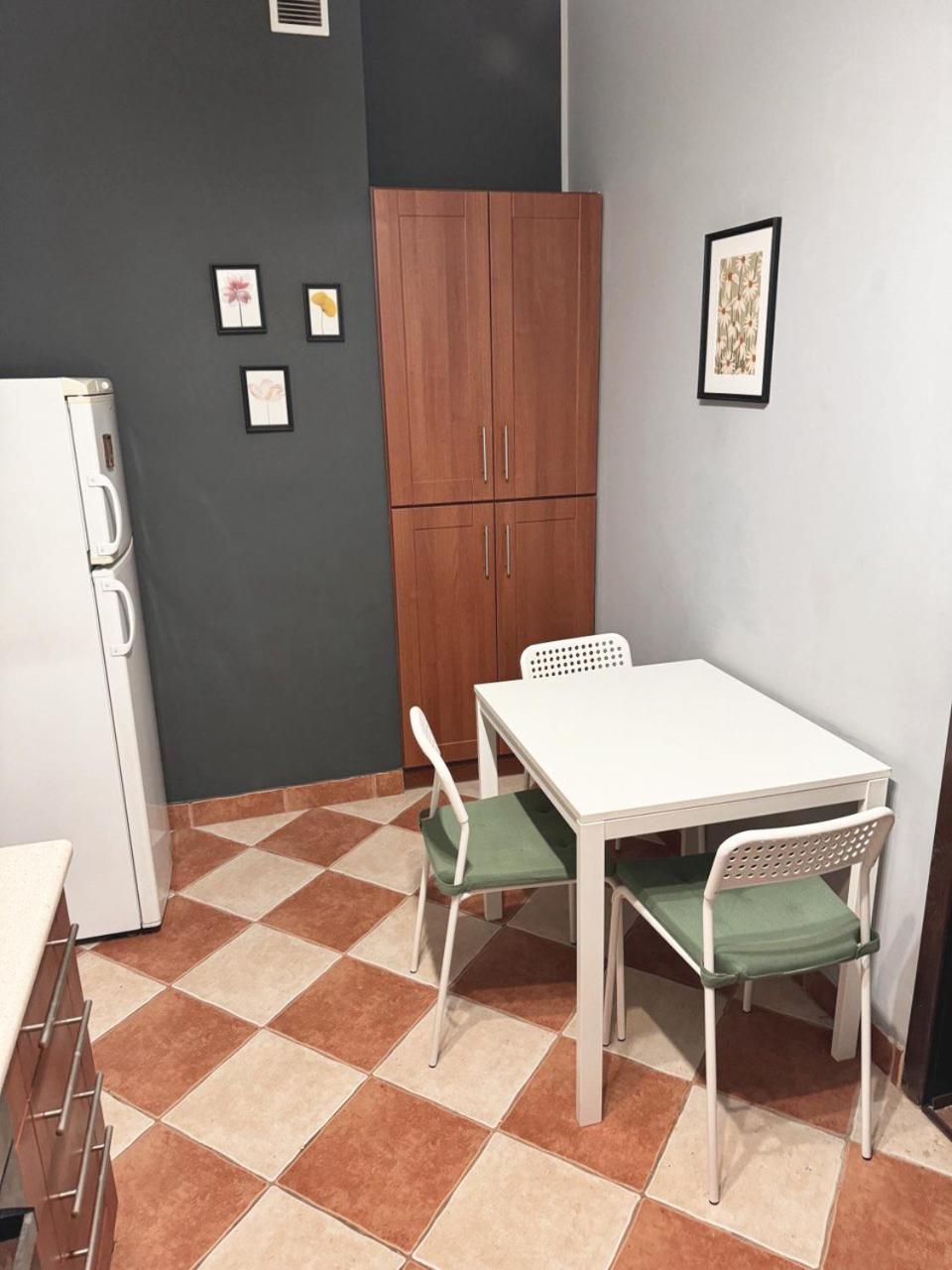 2-Room Apartment In The City Center 波兹南 外观 照片